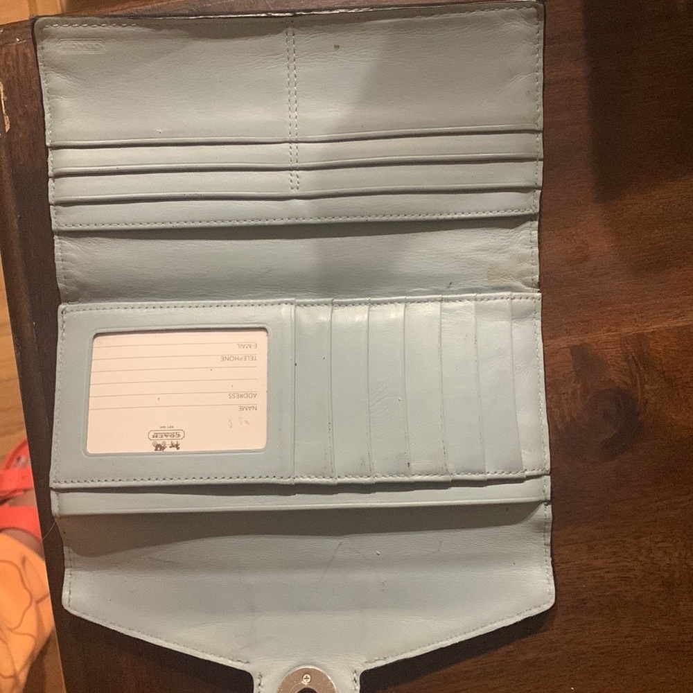 Used coach wallet - Picture 3 of 5